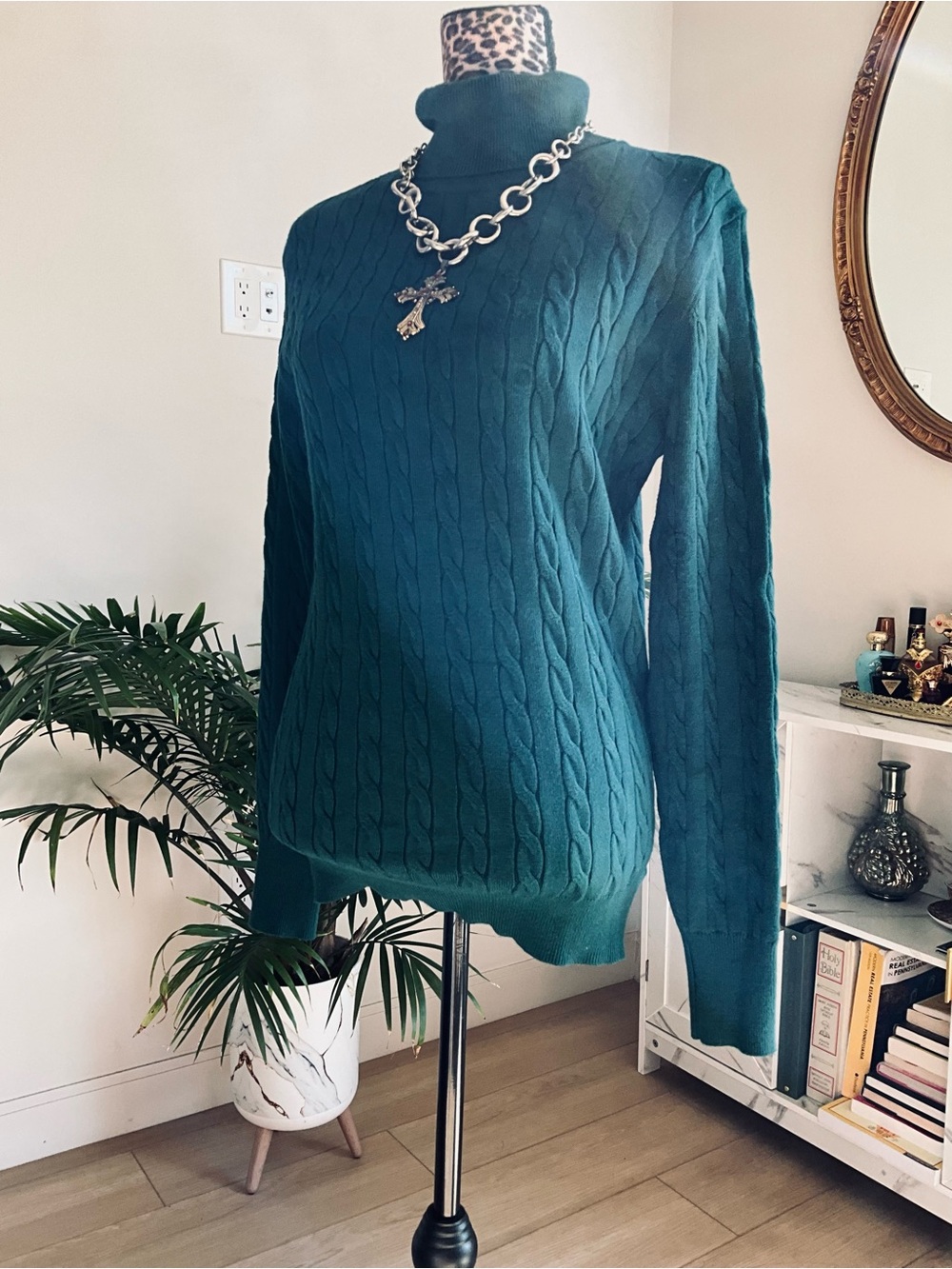 Green Pine Sweater - Picture 3 of 11